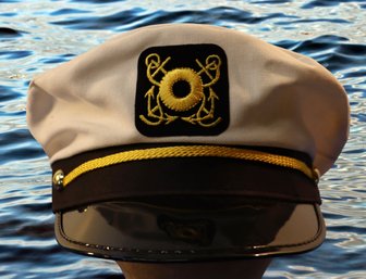 Lot 626 - AHOY CAPTAIN! Vintage White Sailor Captains Boating Hat - Made In Usa - One Size Adult