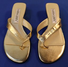 Lot 513 - 1990s Sam & Libby Gold Leather Flat Sandals Shoes Size 6.5 M - Brand New Chunky Short Heel