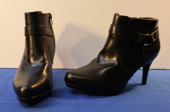 Lot 502 - Life Stride Velocity With Memory Foam  Black Leather High Heels Bootie Shoes  - Size 9