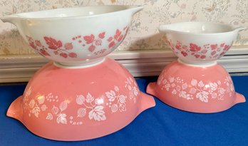 Lot 78- Pyrex Gooseberry Pink White Nesting Cinderella Bowls - Set Of 4