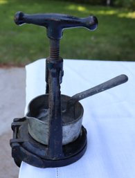 Lot 210 A - Primitive  Black Cast Iron Meat Juicer Press - Columbia Meat Company - No. 20 - Antique Kitchen