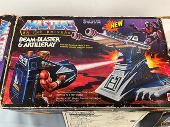 Lot 580- 1986 Masters Of The Universe Beam Blaster & Artillery Toy