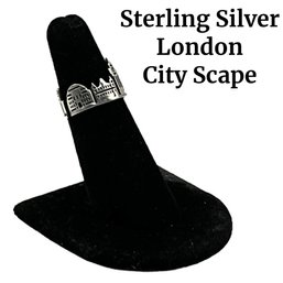 Lot 99- Sterling Silver London City Scape Ring Size 6