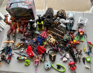 Lot 618 - 80s Toys & Up - He-Man, LOTR, Funko Pop, Small Soldiers