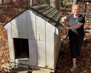 Lot 5- Solid DOG HOUSE- Rustic Large Doghouse For Your Furry Family Member - Use As Chicken Coop