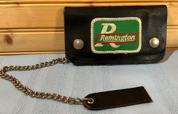 Lot 32- Remington Black Leather Mens Pouch Wallet On Chain