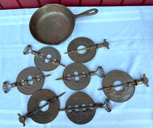 Lot 329 - 1800s - 1900s Antique Cast Iron Griswold Stove Dampers 8 Inch Fry Pan No 5 Reversible Steel Spindle