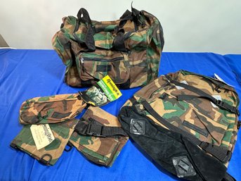 Lot 328 - Remington Woodland Camo Duffle / Backpack / Fanny - Medium 20 Inch Canvas Camouflage Hunting Bag