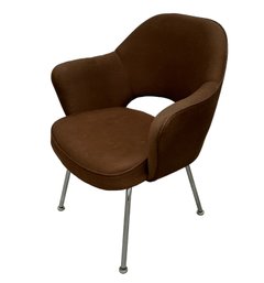 Lot 519 - Knoll International Eero Saarinen MCM Mid Century Modern Brown And Steel Legs - Executive Arm Chair