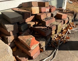 Lot 671- Handy Dandy Big Pile Of Bricks- Easy Pick Up!