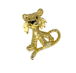 Lot 342- Gerry's Signed Costume Lion Cat Brooch Pin - Gold Tone