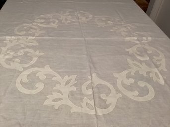 Lot 85RR-  Stunning Classic New Saks Fifth Avenue French Knots Appliqud Tablecloth Off White 86 Round