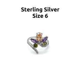 Lot 5- Sterling Silver Ring With Flower Design Size 6