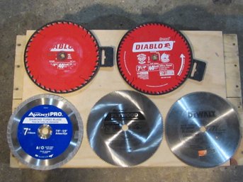 Lot 72 - 5 Saw Blades - Power Tools - Contractor - Construction