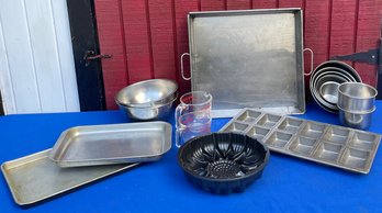 Lot 407- Bakeware Lot- Professional 17 Inch Square Cake Pan- Pyrex Measuring Cups- Bowls- Bundt - Loaf - Chef