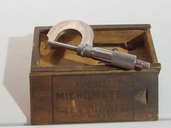 Lot 84 - Starrett - Micrometer Wooden Case Wood Box - Mechanical Tool - Work Shop - Hand Tools