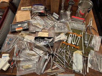 Lot 80 - Huge Medical Surgeon Doctor Lot - Surgical Instruments