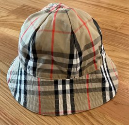 Lot 20- Plaid Pattern Women's Small Bucket Hat - Reversible To Khaki - Unbranded