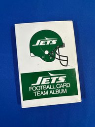 Lot 346- Jets NFL Pro Set Football Team Album W/cards