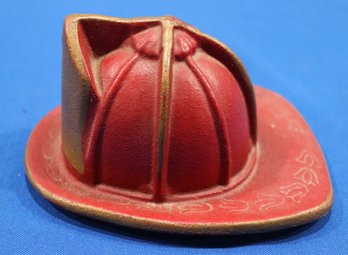 Lot 253 - Vintage Cast Iron Fire Helmet Heavy 6 Inch Paperweight