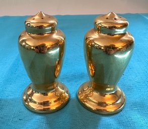 Lot 289- 22 Karat Gold Finish Salt & Pepper Shakers