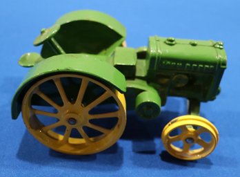 Lot 261 - John Deere Cast Iron Tractor Toy