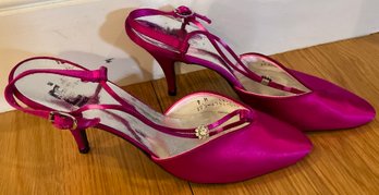 Lot 31- Fuchsia Hot Pink Dyeable Heels Shoes Womens Size 9 - Vintage New