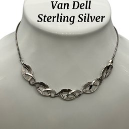 Lot 554- Van Dell Sterling Silver Vintage Necklace