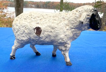 Lot 322 - Vintage Cast Iron Sheep Lamb Bank - BAAAAA! Country Decor