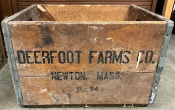 Lot 45- Advertising Antique Wooden Crate With Handles Deerfoot Farms Co. Newton, Mass 10-54