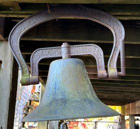 Lot 345 - BIG! Antique Cast Iron School House Bell - Farmhouse Primitive Decor