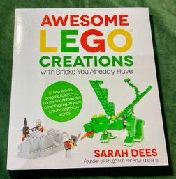 Lot 100SES- NEW Awesome Lego Creations Book By Sarah Dees - Gift!