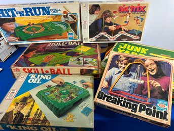 Lot 386 - 6 Vintage Board Games - Junk Yard - Breaking Point - Hit N Run - Skill Ball - Air Trix - King Oil