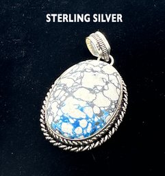 Lot 321 - Sterling Silver Colorful Agate Pendant Blue And White