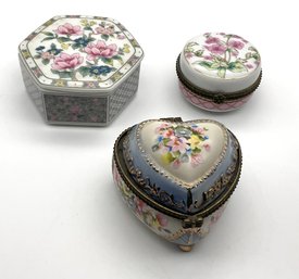 Lot 58- Vintage Trinket Boxes Heart Is Musical Lot Of 3