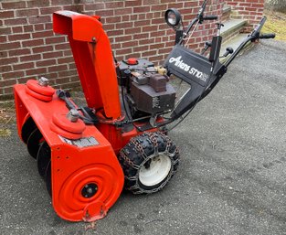 Lot 9- Snowblower Ariens ST1032 10HP Electric / Pull Start