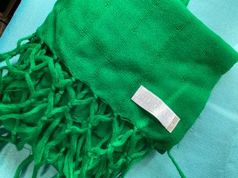 Lot 52- Kelly Green 100 Percent Wool Hand Made In Ireland Wrap Scarf