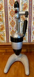 Lot 53- Hamilton Beach Extractor Juicer Model 932 Made In USA