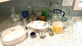 Lot 566- Mixed Kitchen Lot- SUPER NICE- Pyrex Glass Bowls- Pitcher- Vases- Bakeware- Plates And More