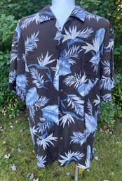 Lot 504 - Vintage Silk Hawaiian Tropic Black White Button Down Shirt 100% Silk Mens Size XL