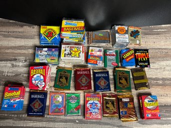 Lot 224KR - 90's Baseball Card Lot - Packs Sealed - Various