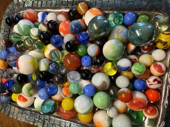 Lot 322 - Nice Collection Of Vintage Marbles In Glass Vase