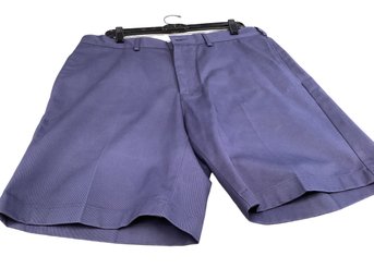 Lot 80RR- New Lands End Traditional Fit Mens Shorts Size 35 Deep Navy Blue