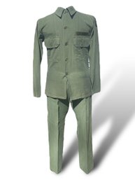Lot 3SUN- 1960s US MILITARY Vintage Army Fatigues Jacket And Pants Set - Vietnam Era