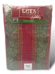 Lot 712NM - Vintage Trends Collections Holiday Table Linen 70 Inch Round - Christmas