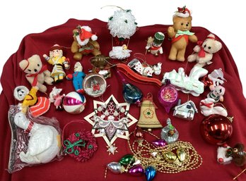 Lot 200SD- Large Lot 29 Vintage Christmas Tree Ornaments Great Assortment