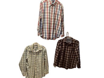 Lot 79RR- Mens Shirts Long Sleeves Tommy Hilfiger  Bass Izod Size M Large Lot Of 3