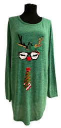 Lot 79SES- CUTE! Green Top With Sequin Reindeer Face Long Top Womens Size L XL - Christmas Shirt