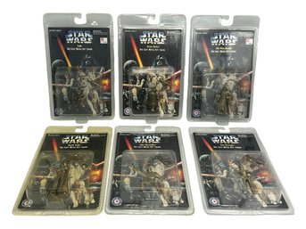 Lot 233KR - Star Wars Diecast Metal Key Chains - Brand New - A Unique Gift For Star Wars Fans Stocking Stuffer