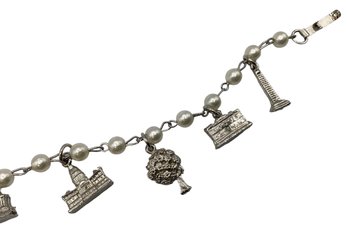 Lot 117RR-Timeless Collectible Charm Bracelet Washington D.C. Monuments Silvertone Charms Pearls